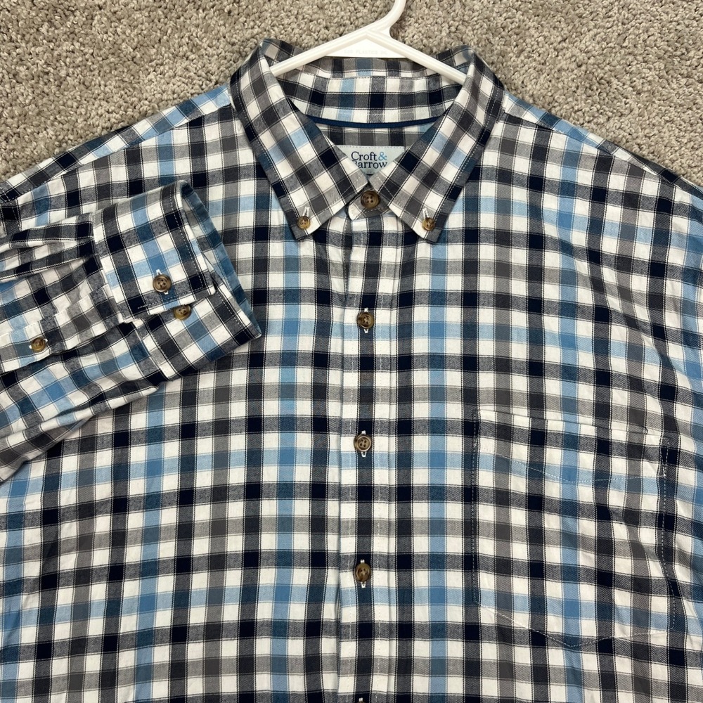 Croft Barrow Mens XL Button Down Flannel Shirt Long Sleeve Plaid Blue Gray White